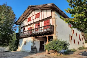 Ortillopitz, la maison basque de Sare image