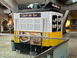 Restaurante de fusão asiático Lunch Box Lisboa