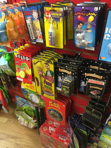 Toy Store «West Side Kids», reviews and photos, 498 Amsterdam Ave, New York, NY 10024, USA