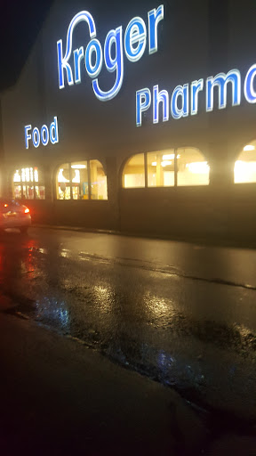 Grocery Store «Kroger», reviews and photos, 19855 Twelve Mile Rd, Southfield, MI 48076, USA