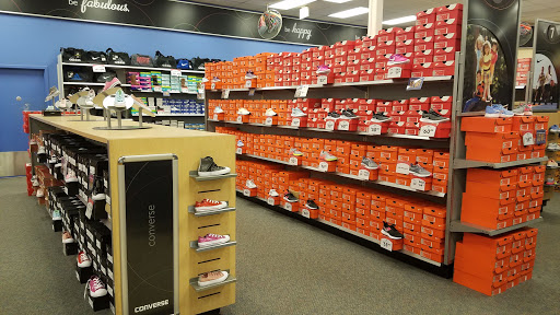 Shoe Store «Shoe Carnival», reviews and photos, 740 Ernest W Barrett Pkwy NW, Kennesaw, GA 30144, USA