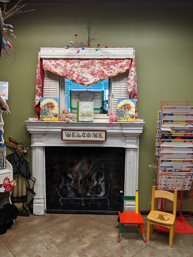 Book Store «FoxTale Book Shoppe», reviews and photos, 105 E Main St, Woodstock, GA 30188, USA