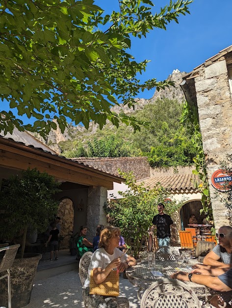 Lasarade Saint-Guilhem-le-Désert