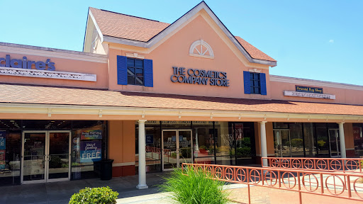 The Cosmetics Company Store, 800 GA-400 #750, Dawsonville, GA 30534, USA, 