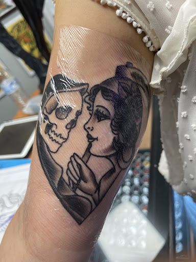 Tattoo Shop «Atlantis Tattoo & Gallery», reviews and photos, 1344 Malabar Rd SE, Palm Bay, FL 32907, USA