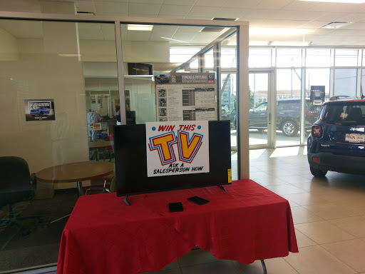 Car Dealer «Suncoast Chrysler Jeep Dodge RAM», reviews and photos, 8755 Park Blvd N, Seminole, FL 33777, USA