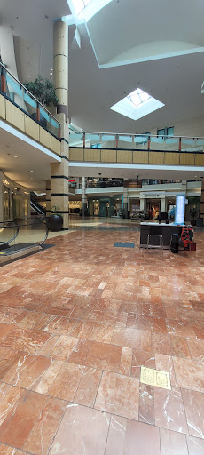 Shopping Mall «West County Center», reviews and photos, 80 W County Center Dr, Des Peres, MO 63131, USA