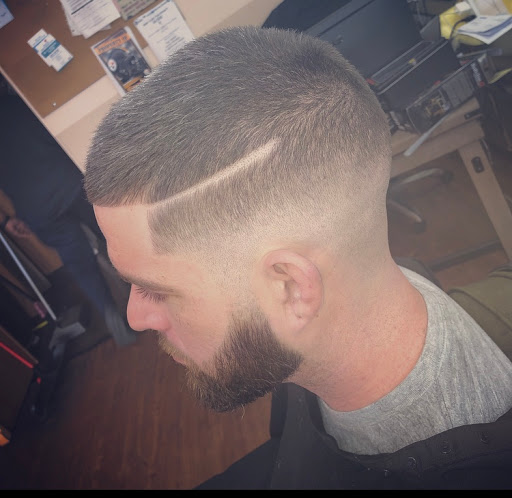 Barber Shop «Oakland Park Barber Shop», reviews and photos, 868 Oakland Park Ave, Columbus, OH 43224, USA