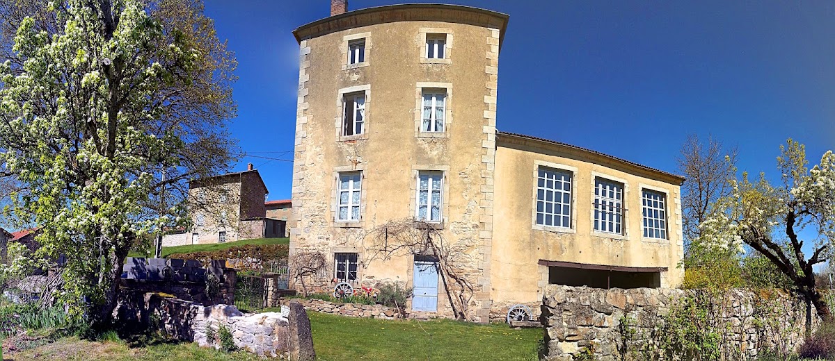 Gîte Ancienne Ecole à Le Monestier (Puy-de-Dôme 63)