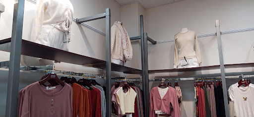 Clothing Store «Uptown Cheapskate», reviews and photos, 1830 York Rd, Timonium, MD 21093, USA