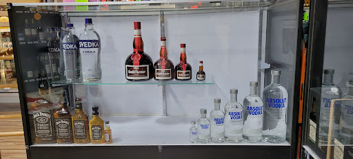 Liquor Store «Tenth Avenue Liquor Store», reviews and photos, 925 SW 10th Ave, Portland, OR 97205, USA