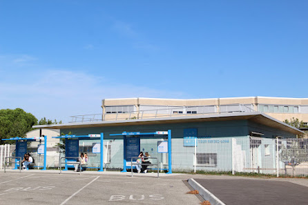 Collège Revesz-Long Quartier Mazorel, 26400 Crest, France