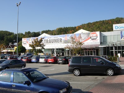Photos of SPORT 2000 Trauner