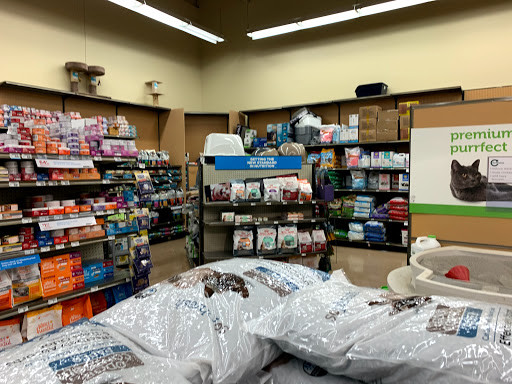 Pet Supply Store «Petco Animal Supplies», reviews and photos, 390 Universal Dr N, North Haven, CT 06473, USA