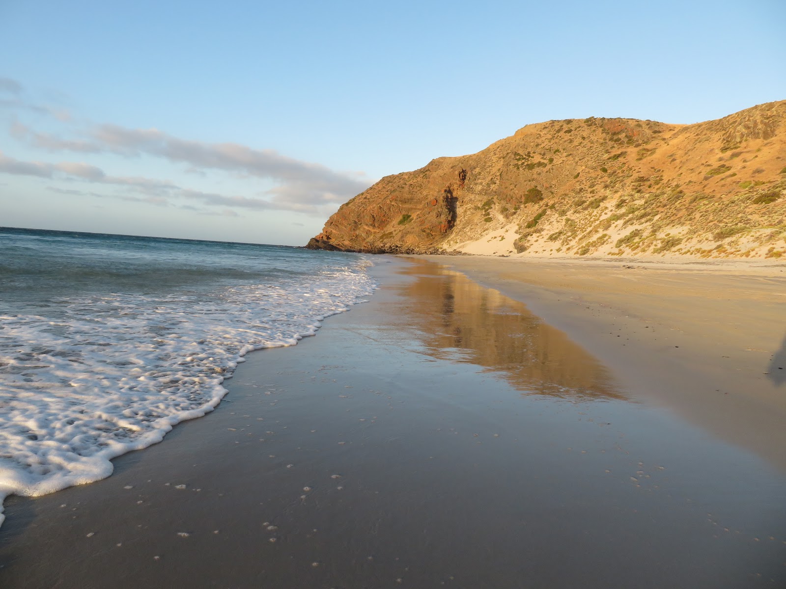 Morgans Beach'in fotoğrafı - rahatlamayı sevenler arasında popüler bir yer