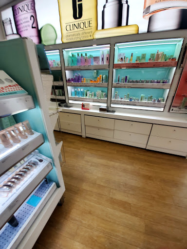 Beauty Salon «Ulta Beauty», reviews and photos, 4140 S Pulaski Rd, Chicago, IL 60632, USA