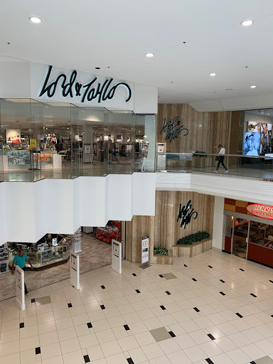Department Store «Lord & Taylor», reviews and photos, 27650 Novi Road, Novi, MI 48377, USA