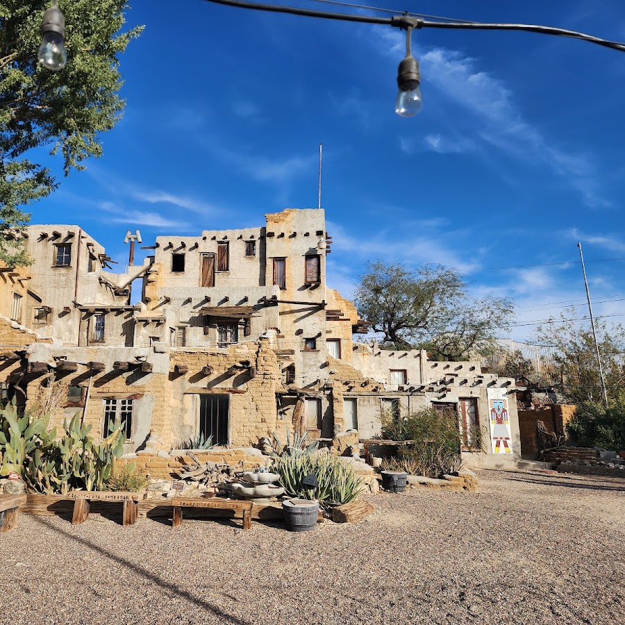 Cabot's Pueblo Museum