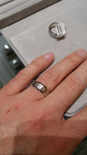 Jeweler «Lucido Fine Jewelry», reviews and photos, 42825 Schoenherr Rd, Sterling Heights, MI 48313, USA