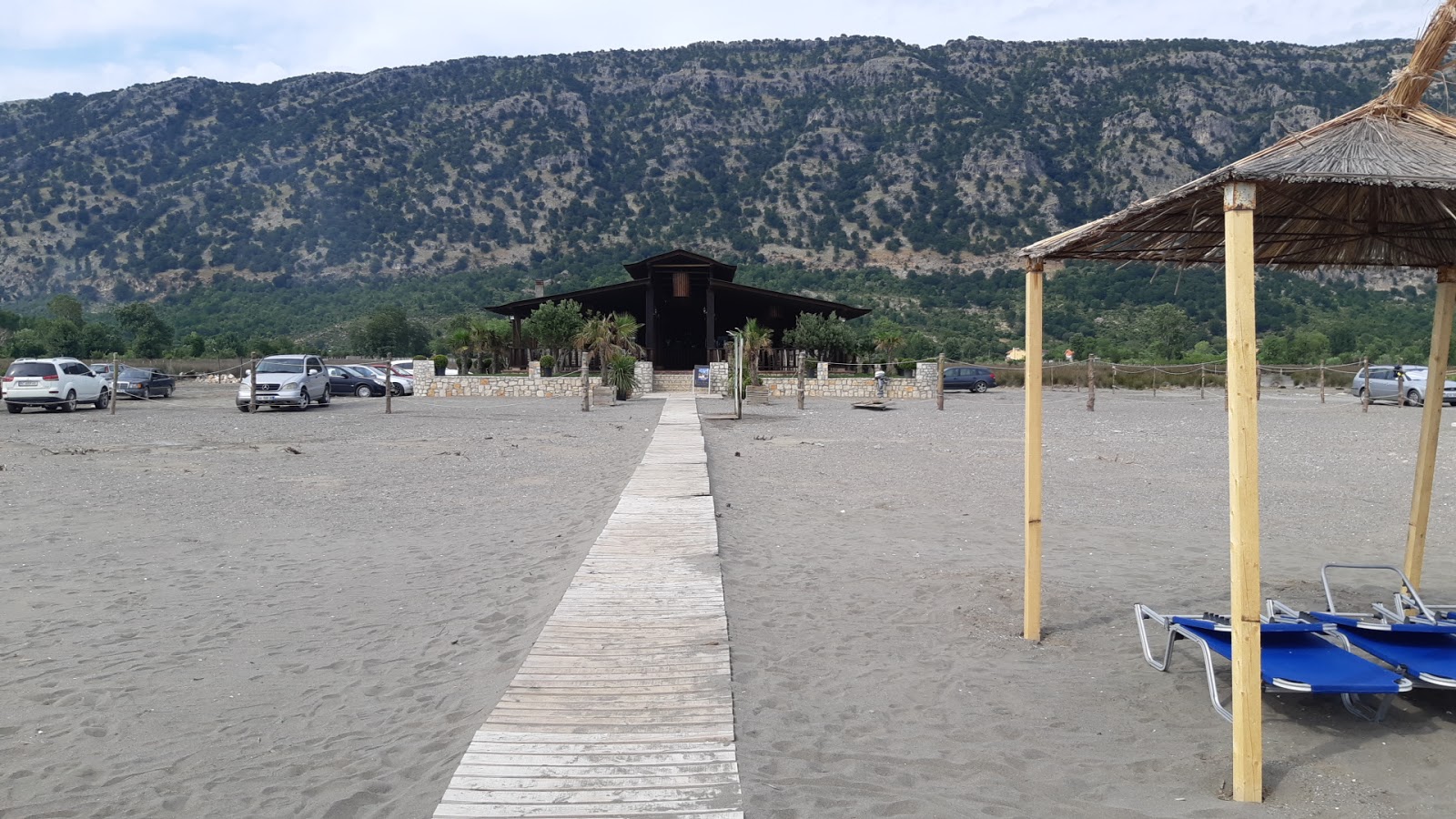 Velipoja Beach'in fotoğrafı düz ve uzun ile birlikte