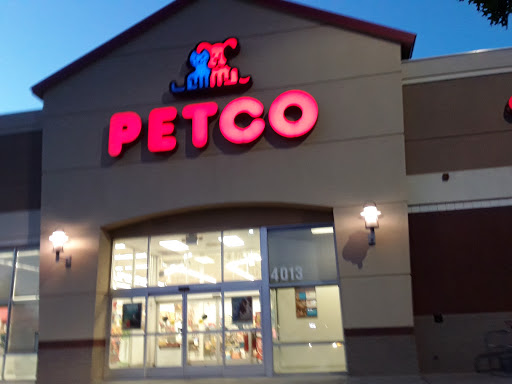 Pet Supply Store «Petco Animal Supplies», reviews and photos, 4013 W Walnut St, Rogers, AR 72756, USA