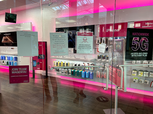 Cell Phone Store «T-Mobile», reviews and photos, 6600 Topanga Canyon Blvd #97D, Canoga Park, CA 91303, USA