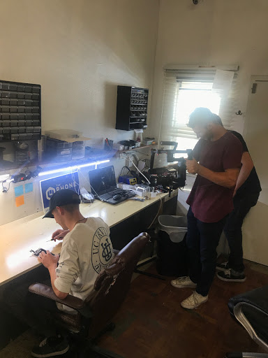 Cell Phone Store «The Phone Spa», reviews and photos, 22750 Ventura Blvd, Woodland Hills, CA 91364, USA