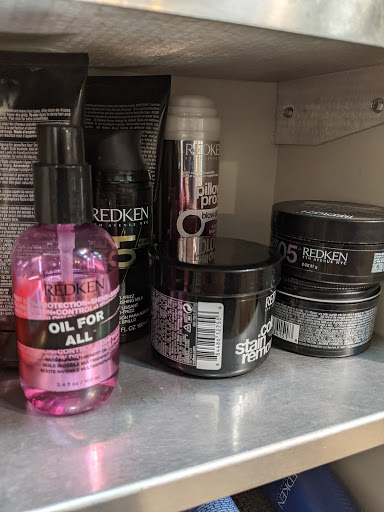Hair Salon «Cleo Hair Salon», reviews and photos, Cleo Hair Salon, 676 Lindero Canyon Rd, Oak Park, CA 91377, USA