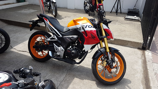 Almacén Motos Honda