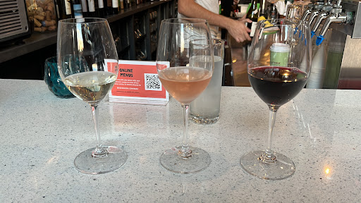 Bar «Wine on High Bar & Retail», reviews and photos, 789 N High St, Columbus, OH 43215, USA