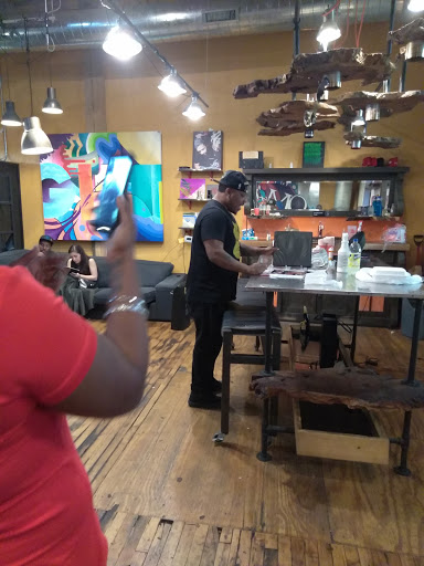 Tattoo Shop «9 Mag Tattoo», reviews and photos, 2150 S Canalport Ave, Chicago, IL 60608, USA