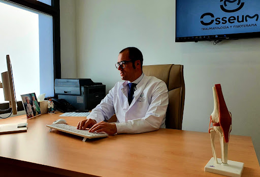 Medicos Cirugía ortopédica traumatología Granada