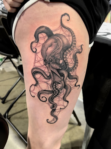 Explore sink or swim tattoo ideas, creative tattoo ideas in Williamsport, available at Tats Tattoo Zoo