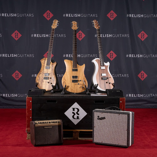 relishguitars.ch