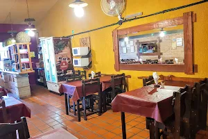Espinaka Resto Bar image