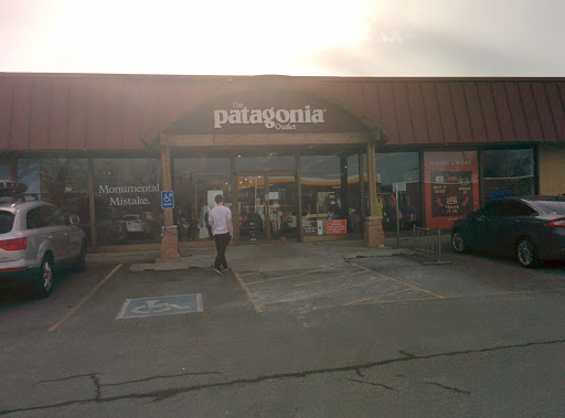 Clothing Store «Patagonia Outlet Salt Lake City», reviews and photos, 2292 S Highland Dr, Salt Lake City, UT 84106, USA