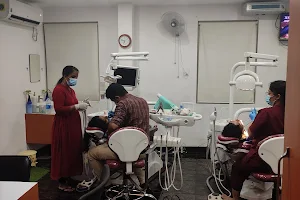 Valayil Dental Clinic Palarivattom - the best root canal treatment in Mamangalam Palarivottam image