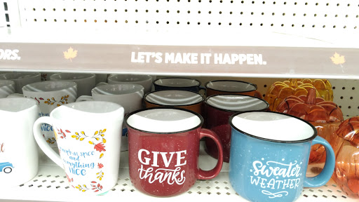 Discount Store «Dollar General», reviews and photos, 208 NE Big Bend Trail, Glen Rose, TX 76043, USA