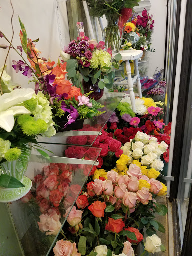 Florist «Cardell Floral», reviews and photos, 3542 Douglas Dr N, Minneapolis, MN 55422, USA