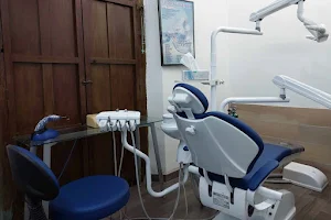 Consultorio Odontologico Dr. Francisco Zapata Salazar image