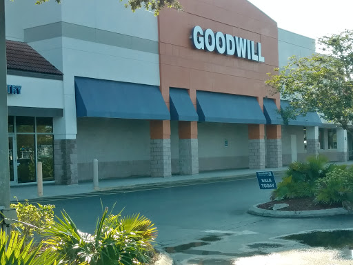 Donations Center «Goodwill», reviews and photos