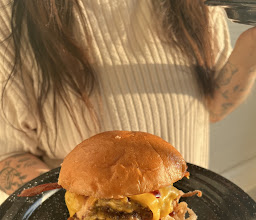 Fresh N Fries Suc. Periodista photo