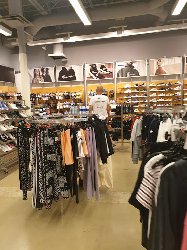 Sporting Goods Store «Nike Factory Store», reviews and photos, 1000 PA-611 #120, Tannersville, PA 18372, USA