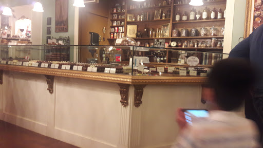 French Restaurant «Le Chocolat du Bouchard», reviews and photos, 127-129 S Washington St, Naperville, IL 60540, USA