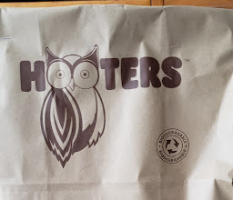 Hooters Satélite photo