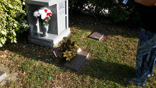 Memorial Park «Lakeland Funeral Home», reviews and photos, 2125 Bartow Rd, Lakeland, FL 33801, USA