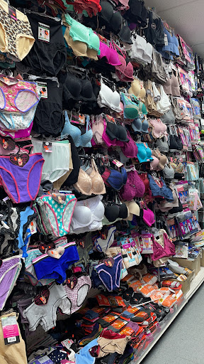 Furniture Store «2430 Columbus Discount Inc», reviews and photos, 2430 Williamsbridge Rd, Bronx, NY 10469, USA