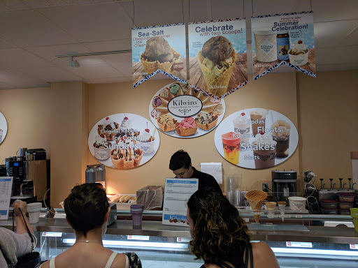 Ice Cream Shop «Kilwins Chocolates and Ice cream», reviews and photos, 262 Thames St, Newport, RI 02840, USA