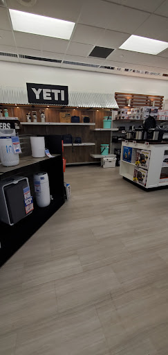 Appliance Store «P.C. Richard & Son», reviews and photos, 19 Universal Dr, North Haven, CT 06473, USA