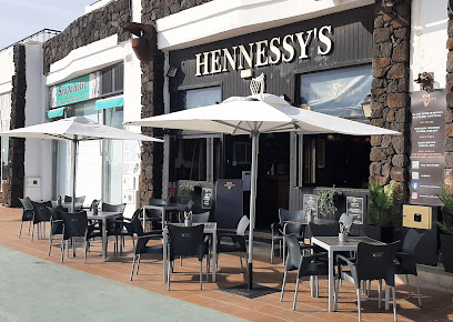 Hennessy,s Costa Teguise - Local 10, Centro Comercial Puerto Tahiche, Paseo Maritimo, 35509 Costa Teguise, Las Palmas, Spain